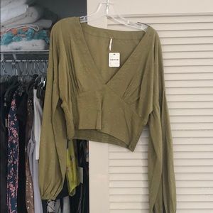 Long sleeve cropped freepeople top